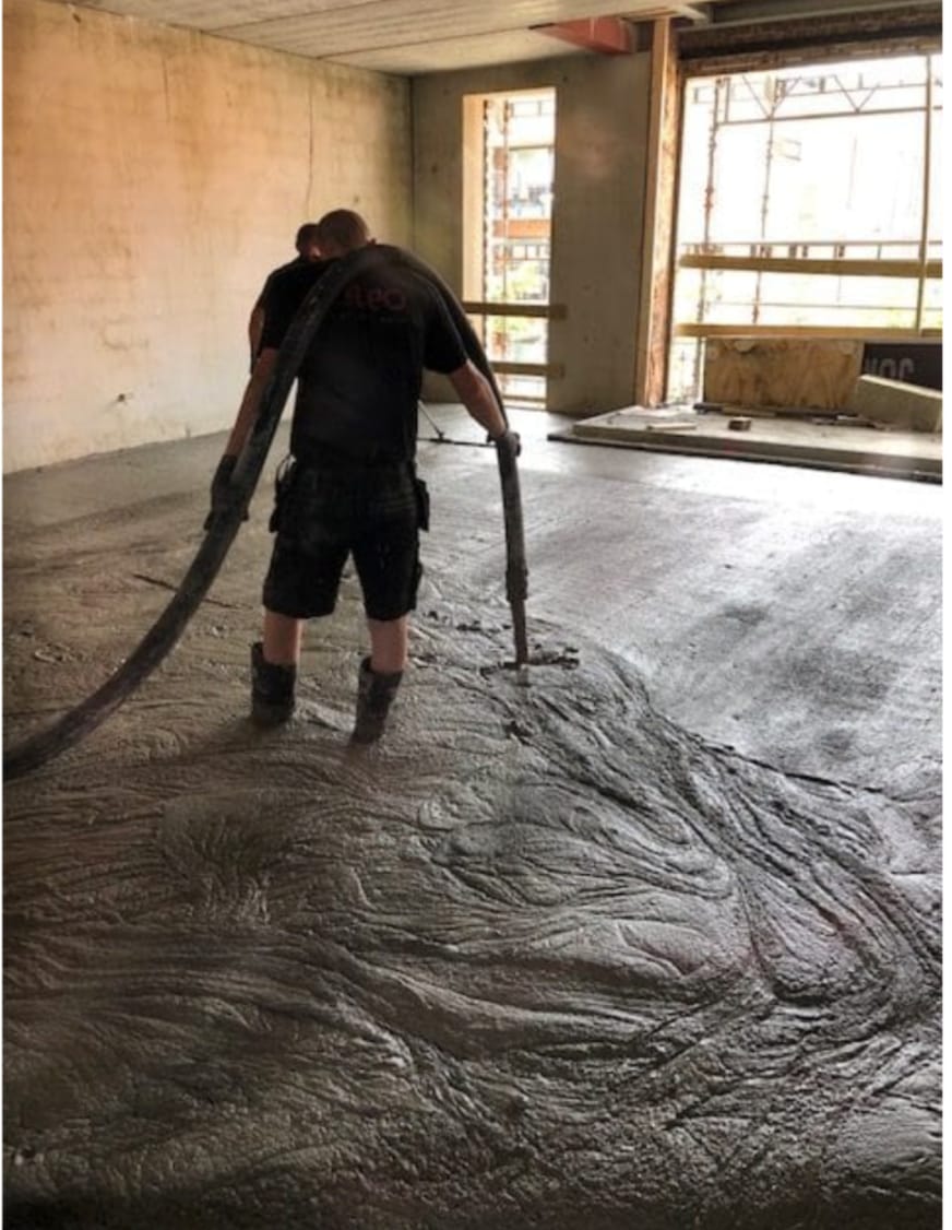 Foam concrete screed roof insulation application